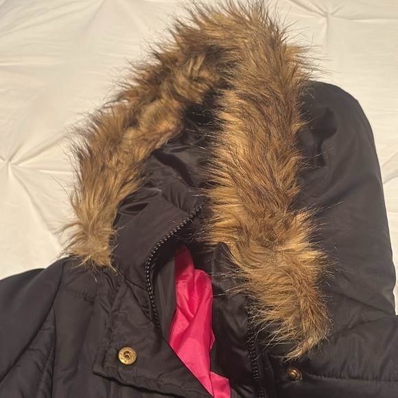 NWT Krush M faux fur hooded jacket zip up/ button up black/ pink lining - Picture 5 of 8
